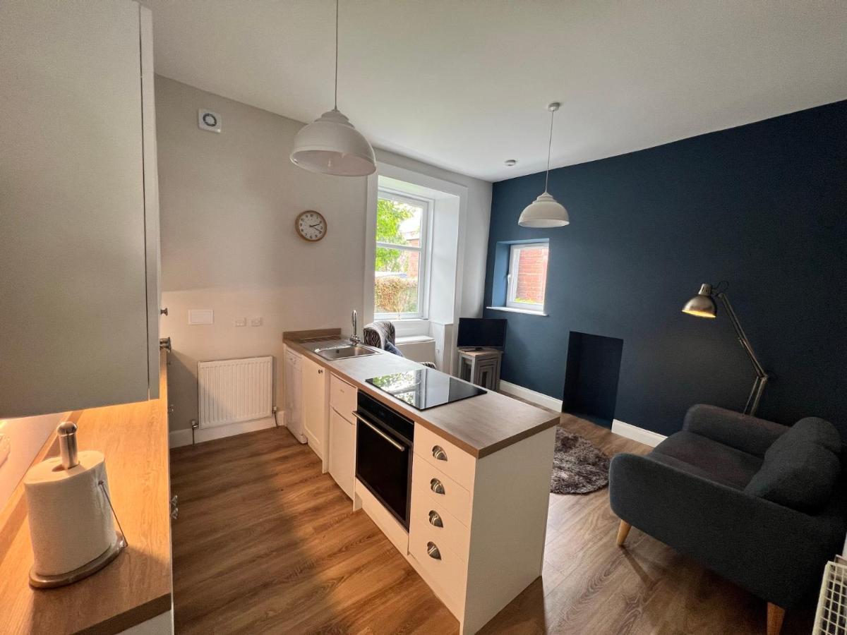 Number 79, Cosy Central Helensburgh 1 Bedroom, Ground Floor Pet Friendly, Garden Bagian luar foto